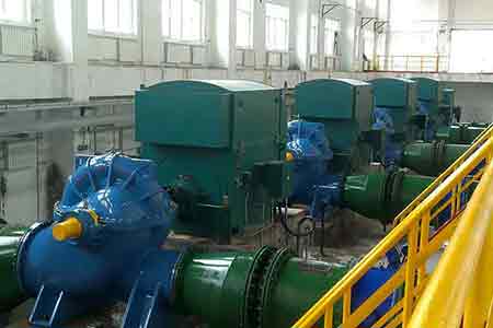 KPSϵ�е���˫�����ı����½��컪ú����˾ú����Ȼ����Ŀѭ��ˮװ��ʹ���ֳ�