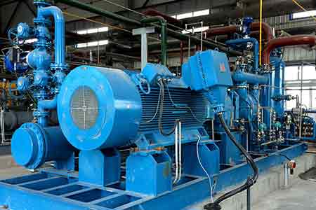 �ϸ���Һ���������½���ҵ�ɷ����޹�˾ʹ���ֳ�